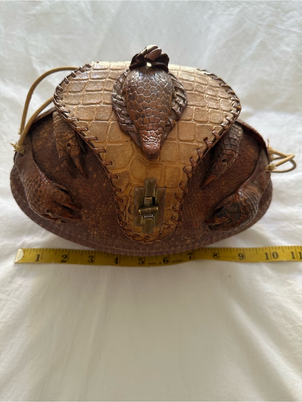 Vintage armadillo purse, purchased in 1968 - Picture 10 of 17